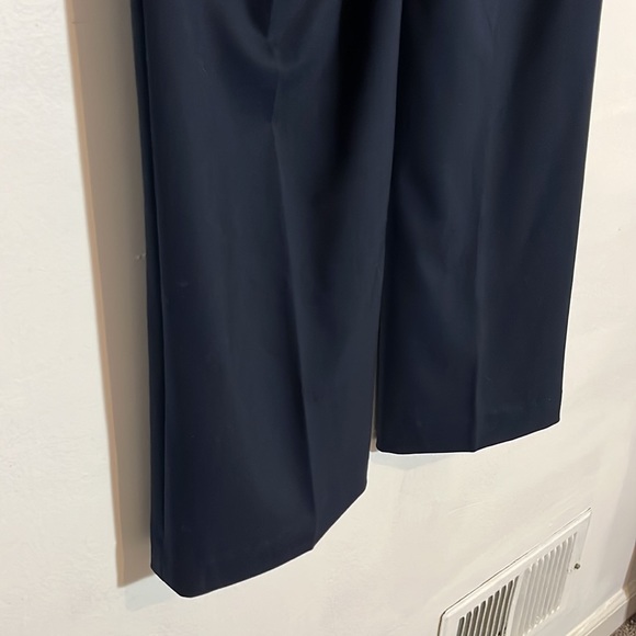 Jones New York Classic Navy Blue Trousers - size 2P - Picture 9 of 10